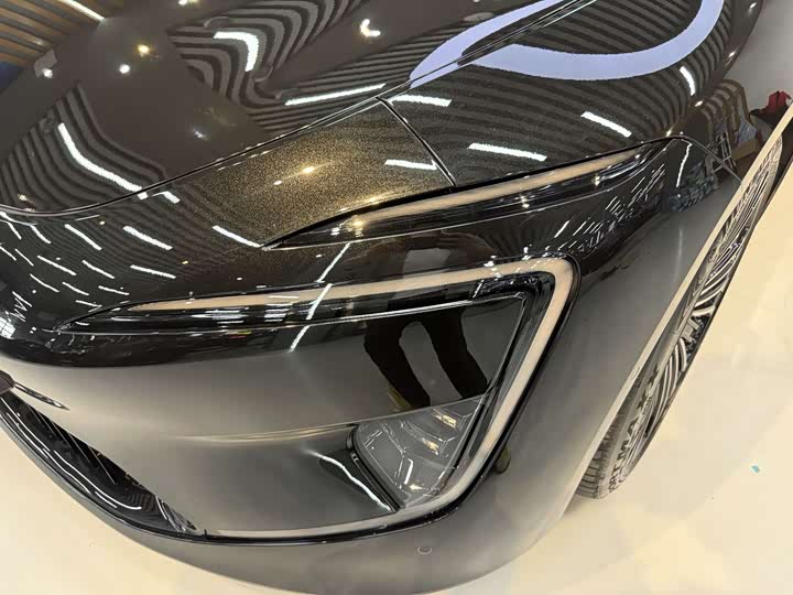 2026 Avatr 12