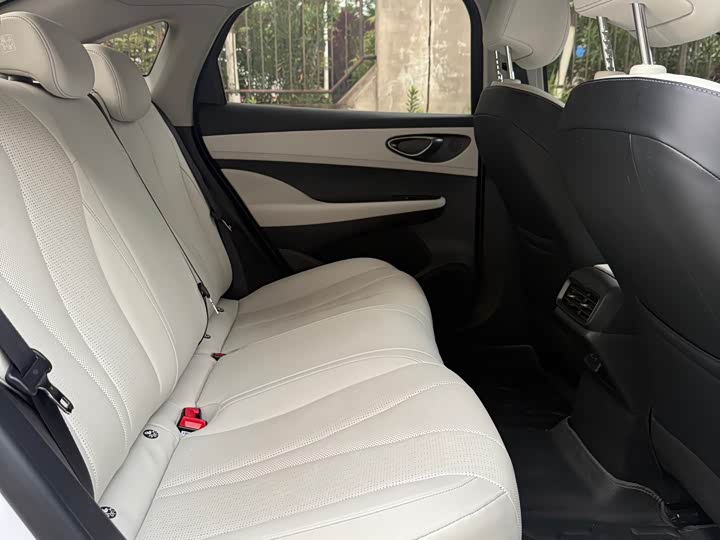 Фото 8 - BYD Seal 05 DM-i Hybrid