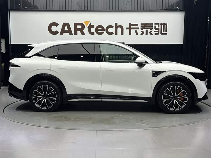Zeekr 7X 2025 2025款 75kWh 后驱智驾版