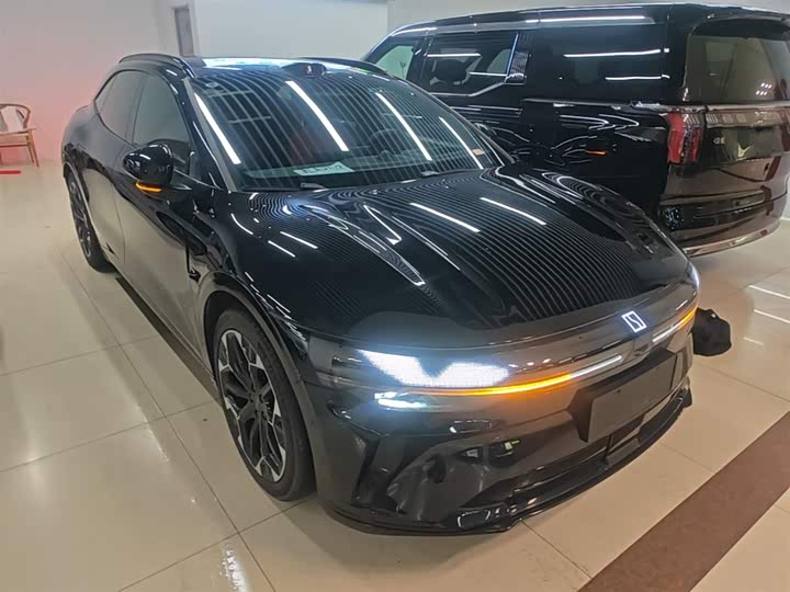 Zdjęcie 4 - Zeekr 007 GT