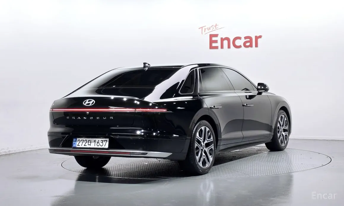 Фото 2 - Hyundai Grandeur