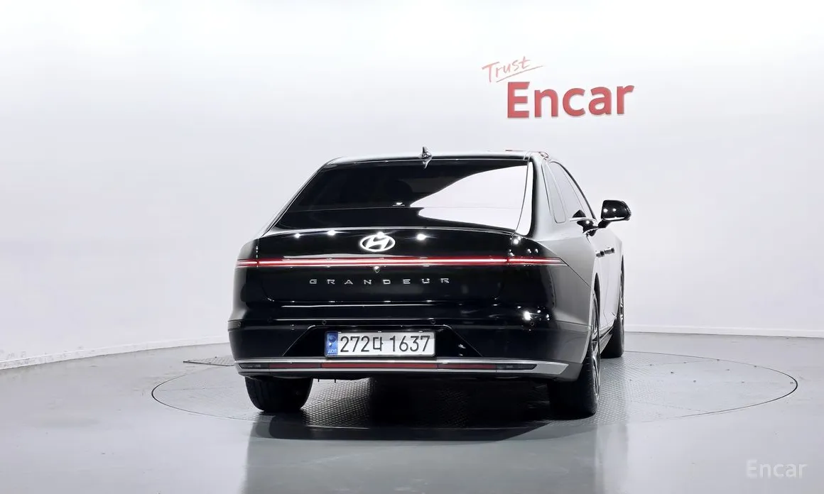 Фото 4 - Hyundai Grandeur