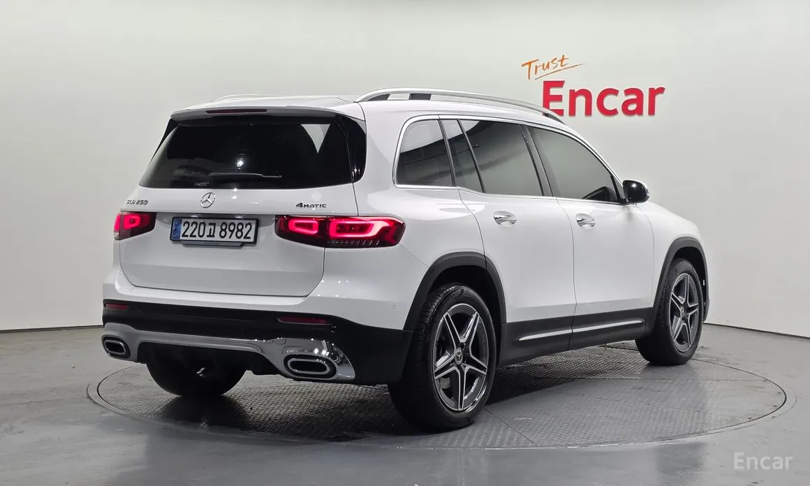 Mercedes-Benz GLB-Class 2020 GLB250 4MATIC