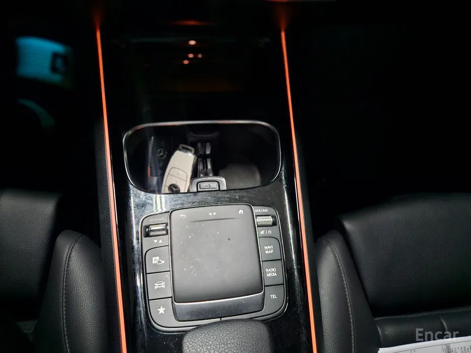 Mercedes-Benz GLB-Class 2020 GLB200 d