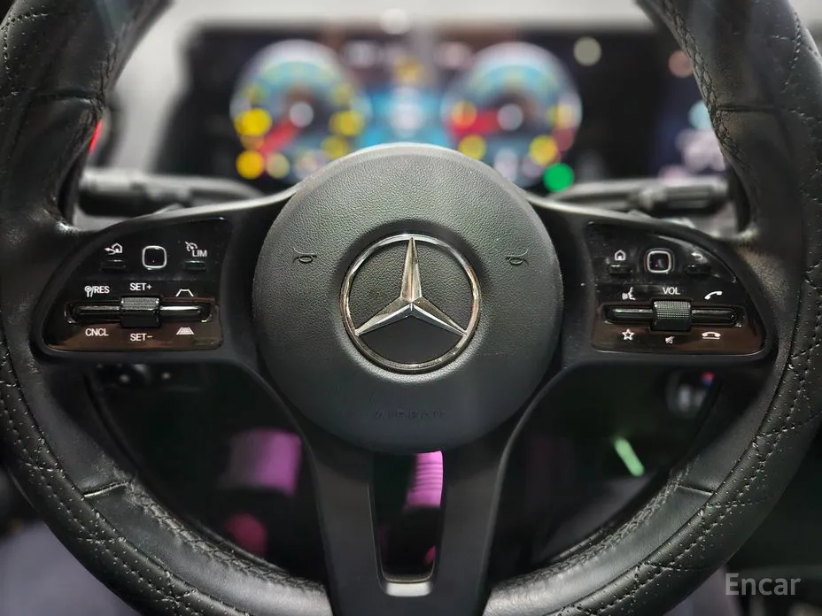 Mercedes-Benz GLB-Class 2020 GLB200 d