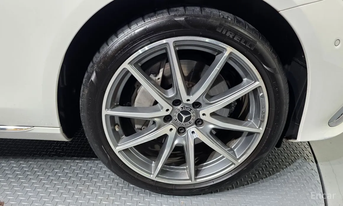 Mercedes-Benz E-Class 2016 E300e 4MATIC Exclusive