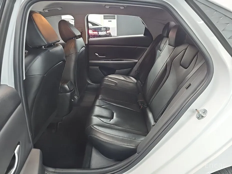 Hyundai Avante 2023 1.6