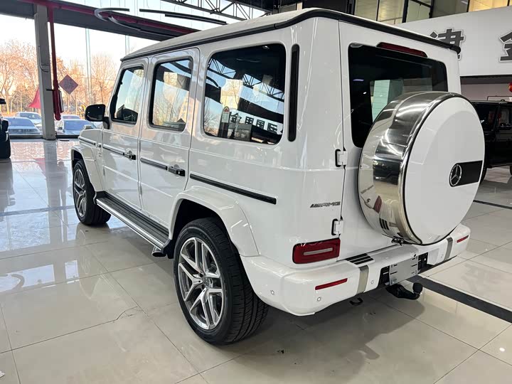 Фото 14 - Mercedes-Benz G-Class AMG