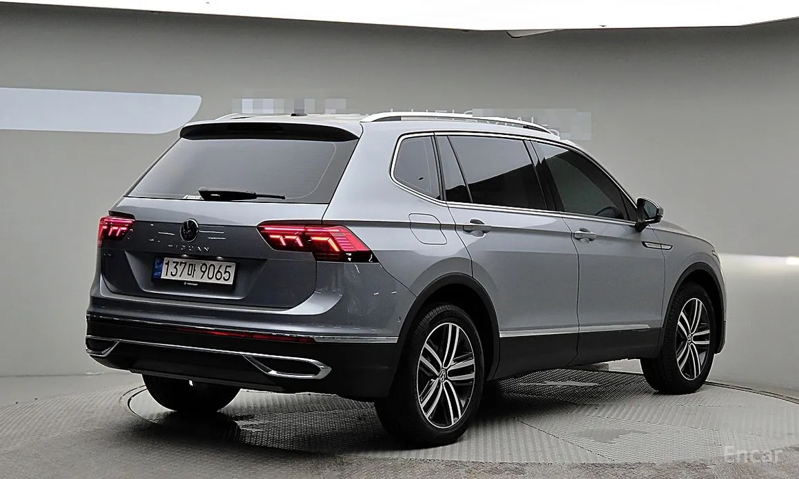 Фото 4 - Volkswagen Tiguan