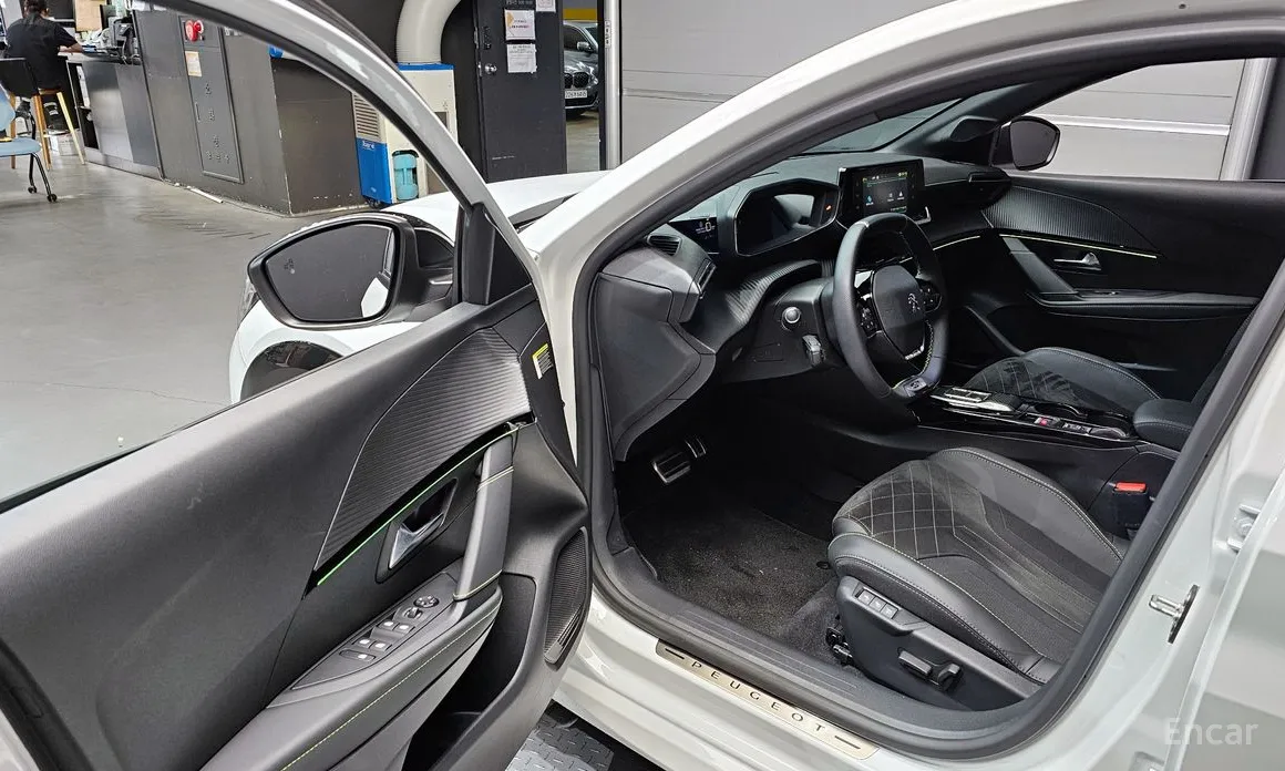 Peugeot 208 2020 GT