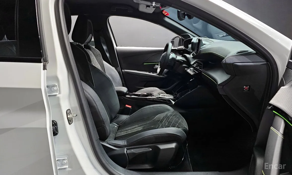 Peugeot 208 2020 GT