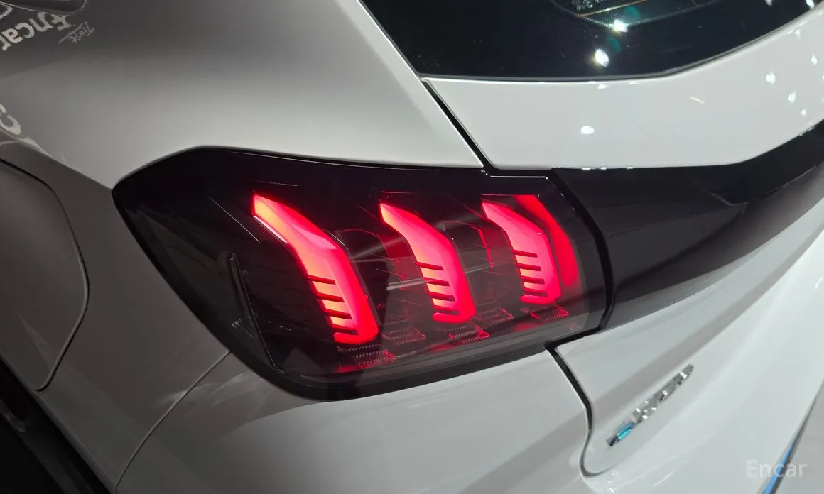 Peugeot 208 2020 GT