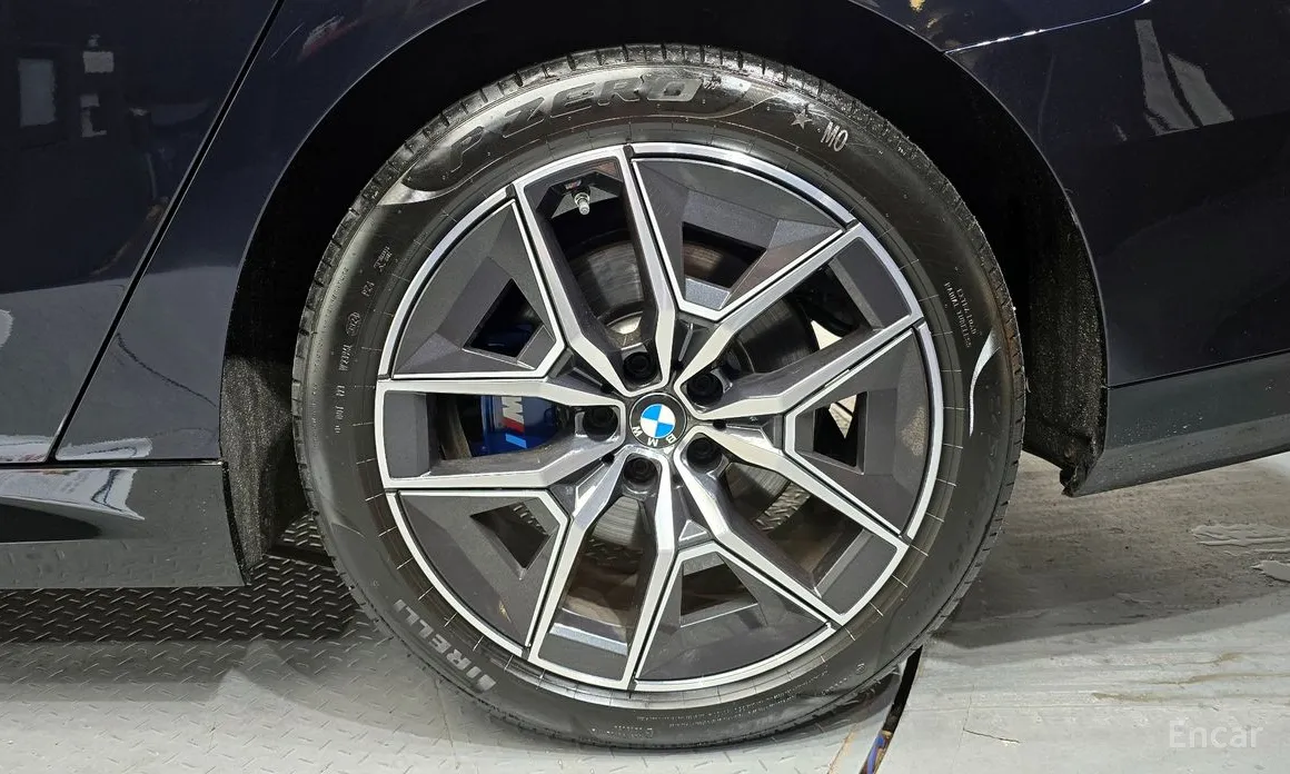 BMW 5 Series 2023 520i M Sport
