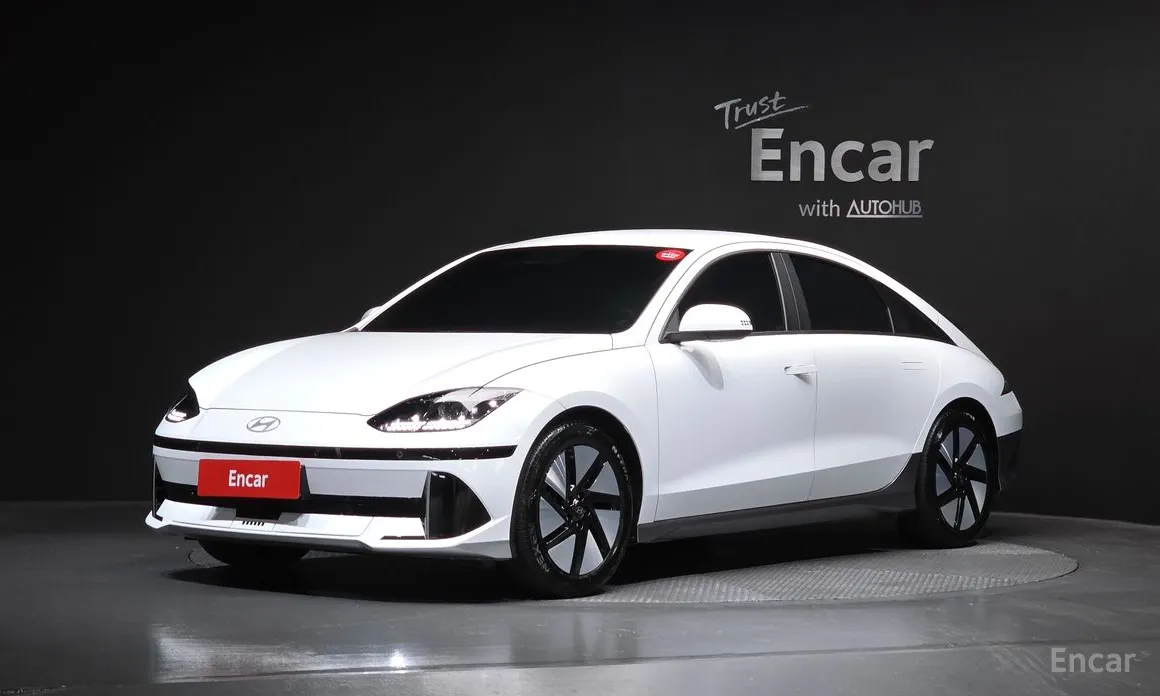 Photo 1 - Hyundai Ioniq 6