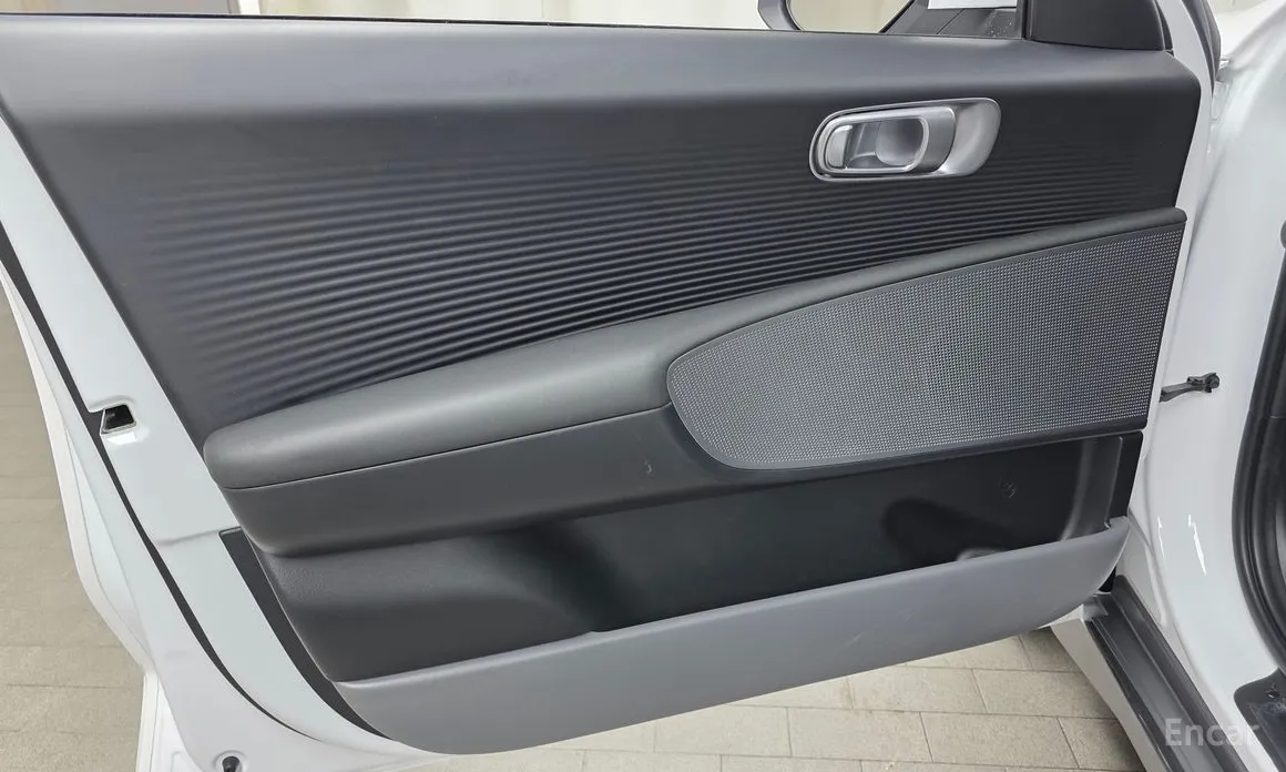 Photo 24 - Hyundai Ioniq 6
