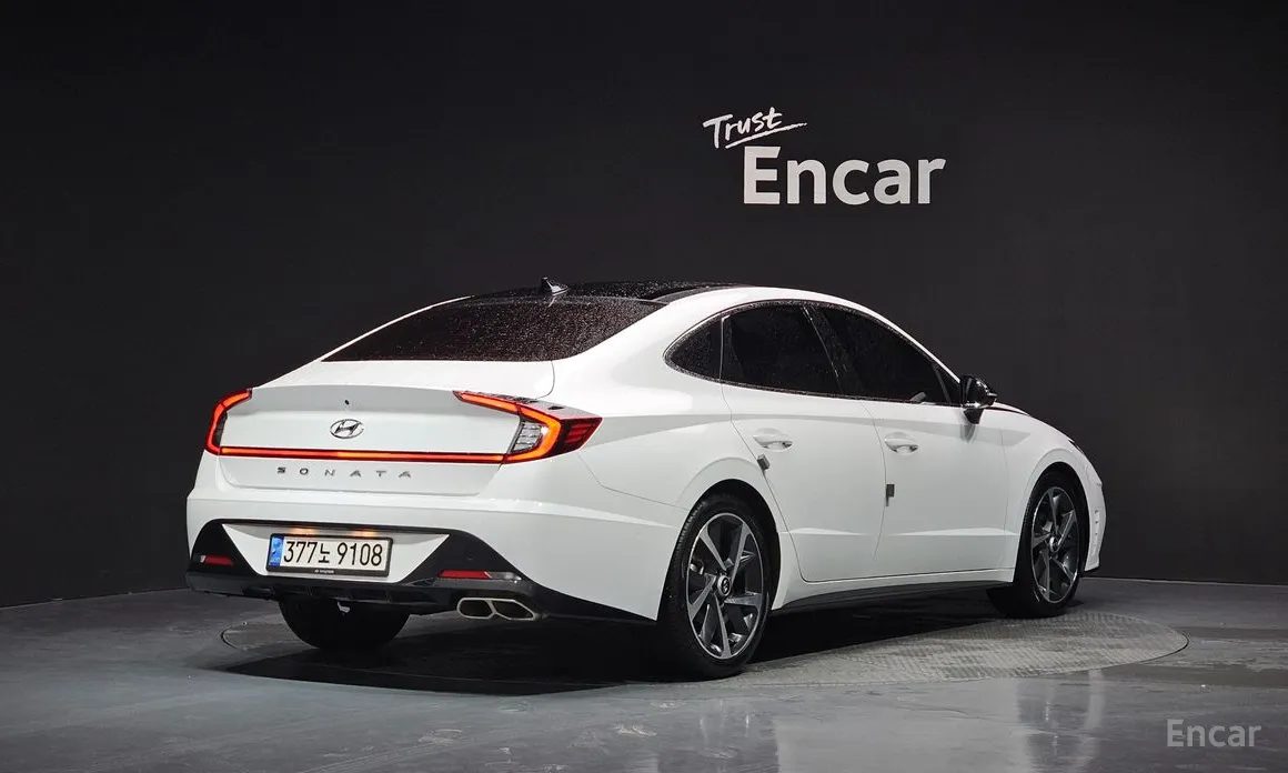 Фото 2 - Hyundai Sonata