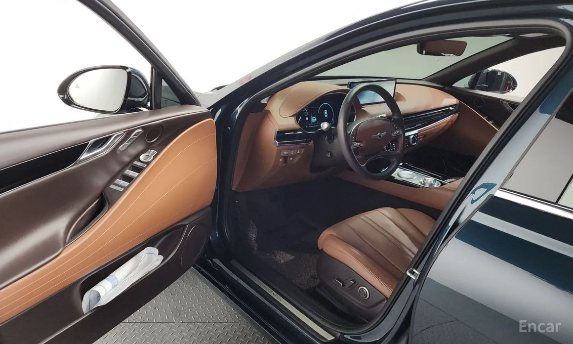 Фото 10 - Genesis G80