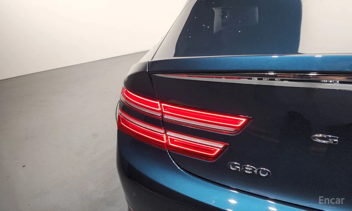 Фото 23 - Genesis G80