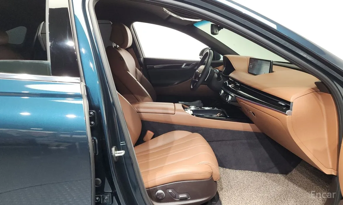 Фото 26 - Genesis G80