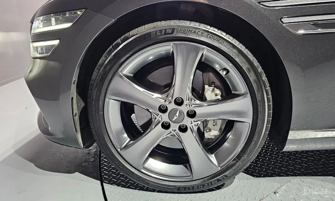 Фото 5 - Genesis G80