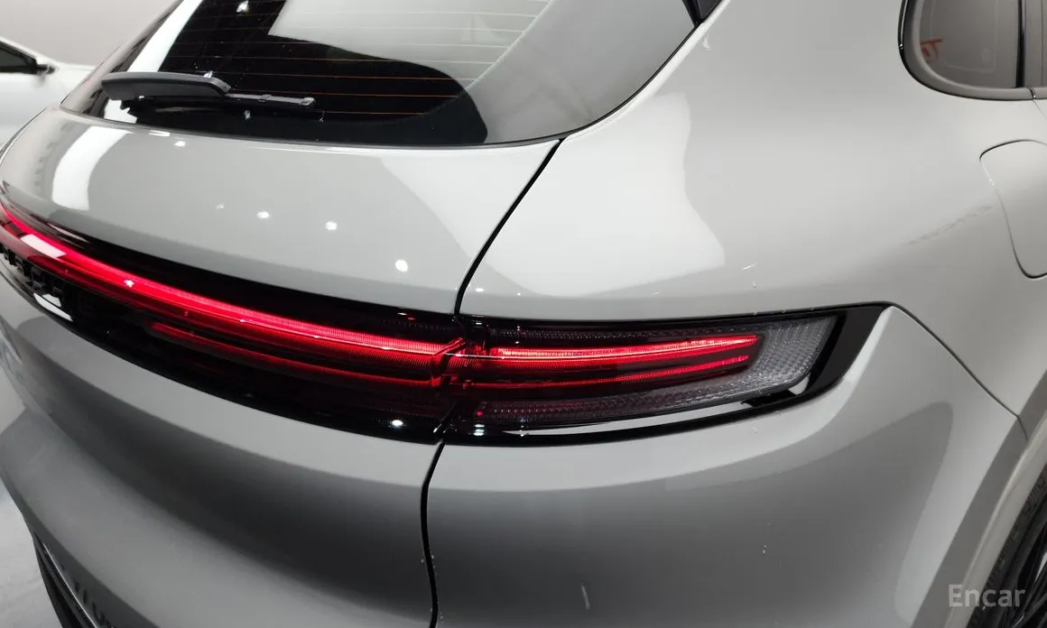 Фото 23 - Porsche Cayenne