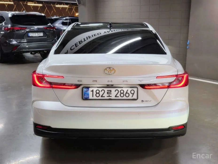 Toyota Camry 2024 2.5 XLE Premium Hybrid