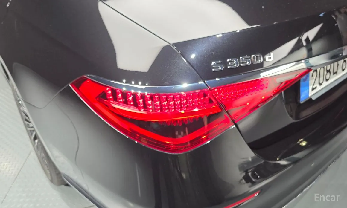 Фото 23 - Mercedes-Benz S-Class