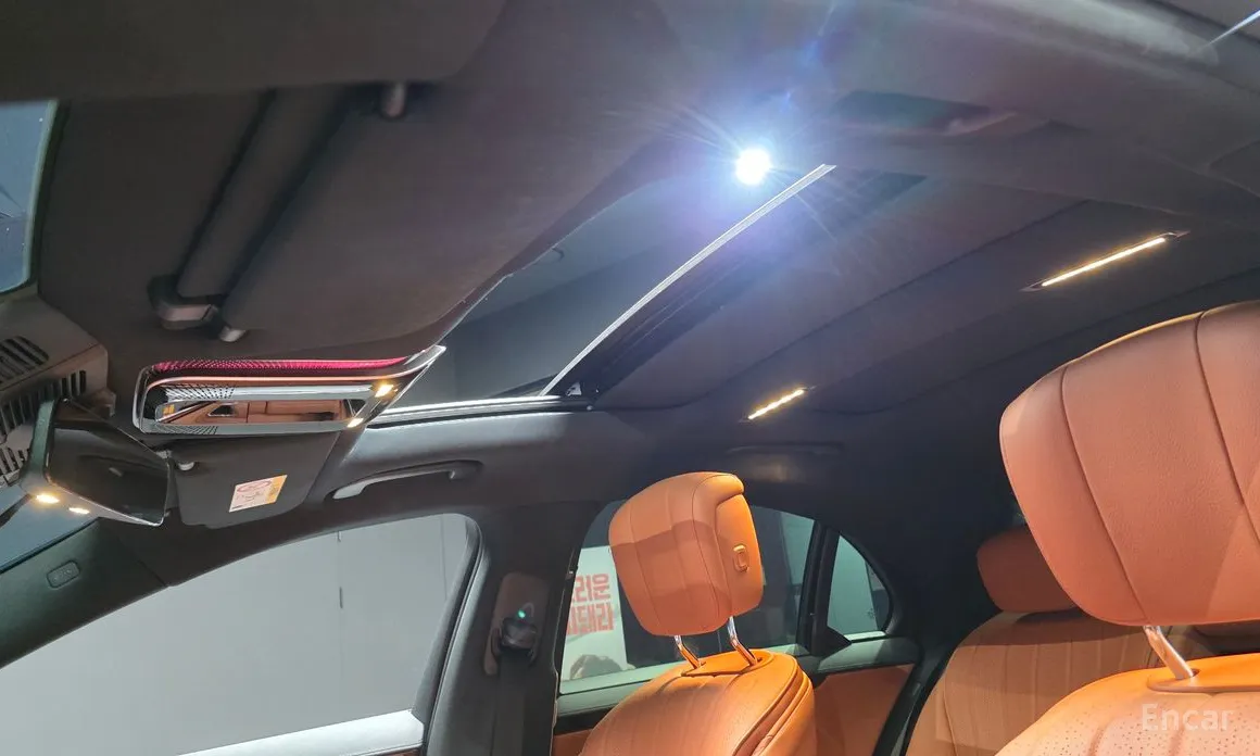 Фото 28 - Mercedes-Benz S-Class