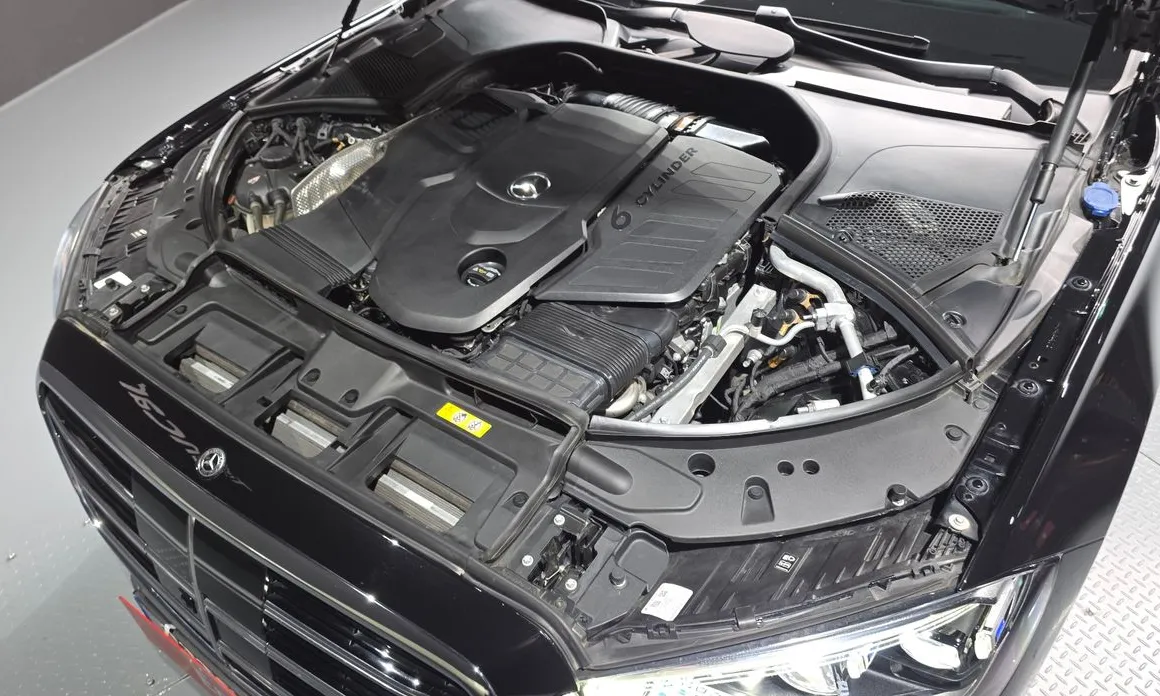 Фото 6 - Mercedes-Benz S-Class