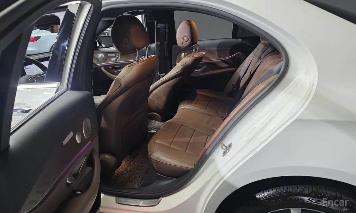Mercedes-Benz E-Class 2016 E300e 4MATIC Exclusive