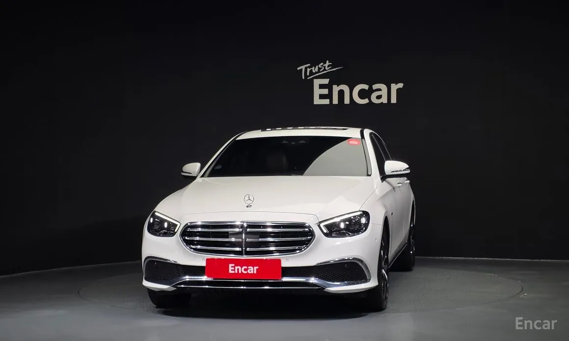 Mercedes-Benz E-Class 2016 E300e 4MATIC Exclusive