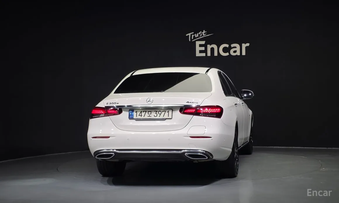 Mercedes-Benz E-Class 2016 E300e 4MATIC Exclusive