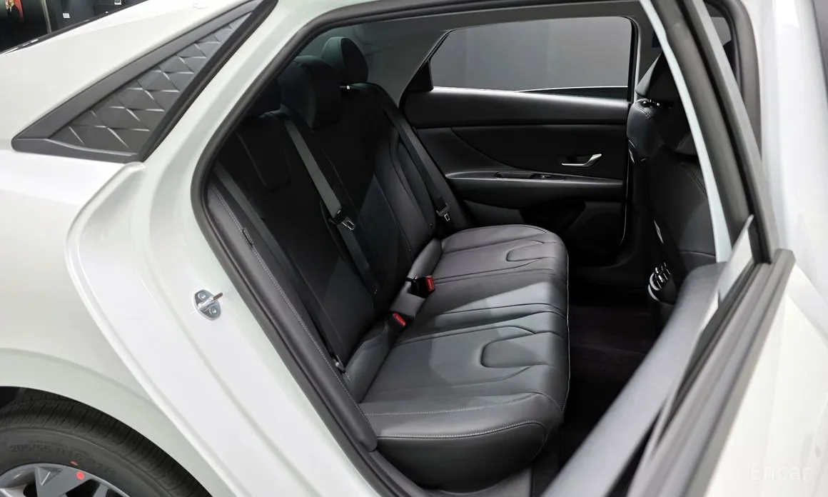 Hyundai Avante 2023 1.6