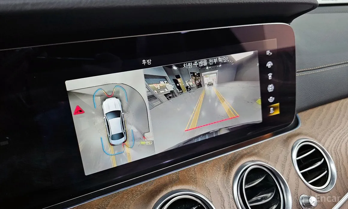 Mercedes-Benz E-Class 2016 E300e 4MATIC Exclusive
