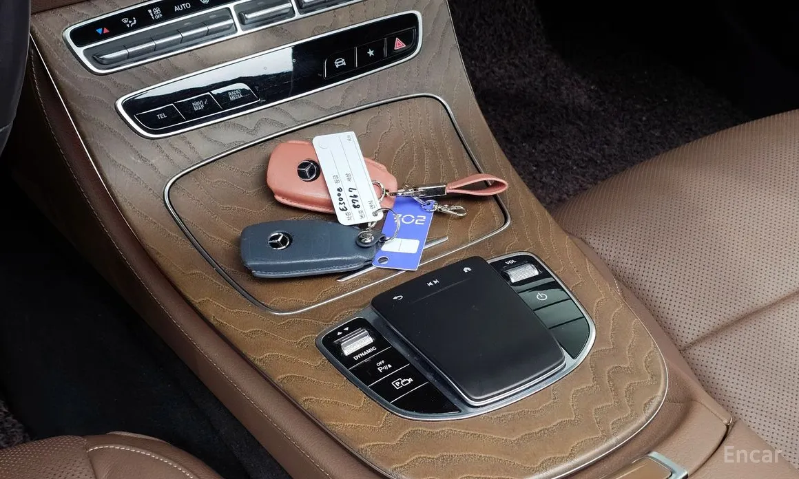 Mercedes-Benz E-Class 2016 E300e 4MATIC Exclusive