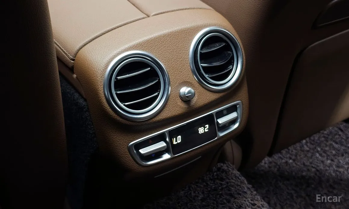 Mercedes-Benz E-Class 2016 E300e 4MATIC Exclusive