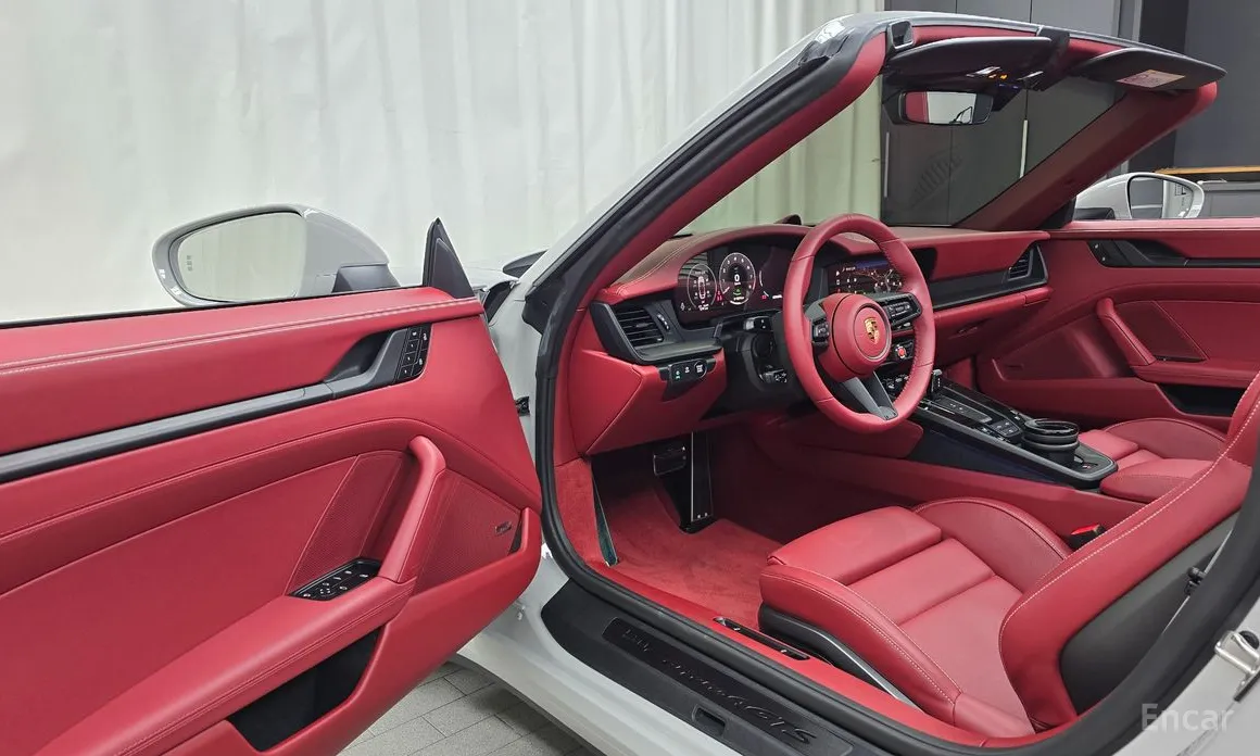 Porsche 911 2019 Carrera 4 GTS Cabriolet