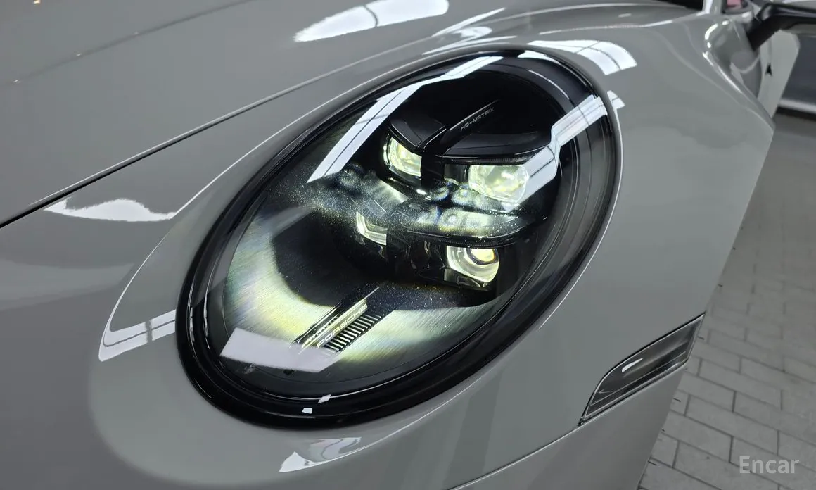 Porsche 911 2019 Carrera 4 GTS Cabriolet