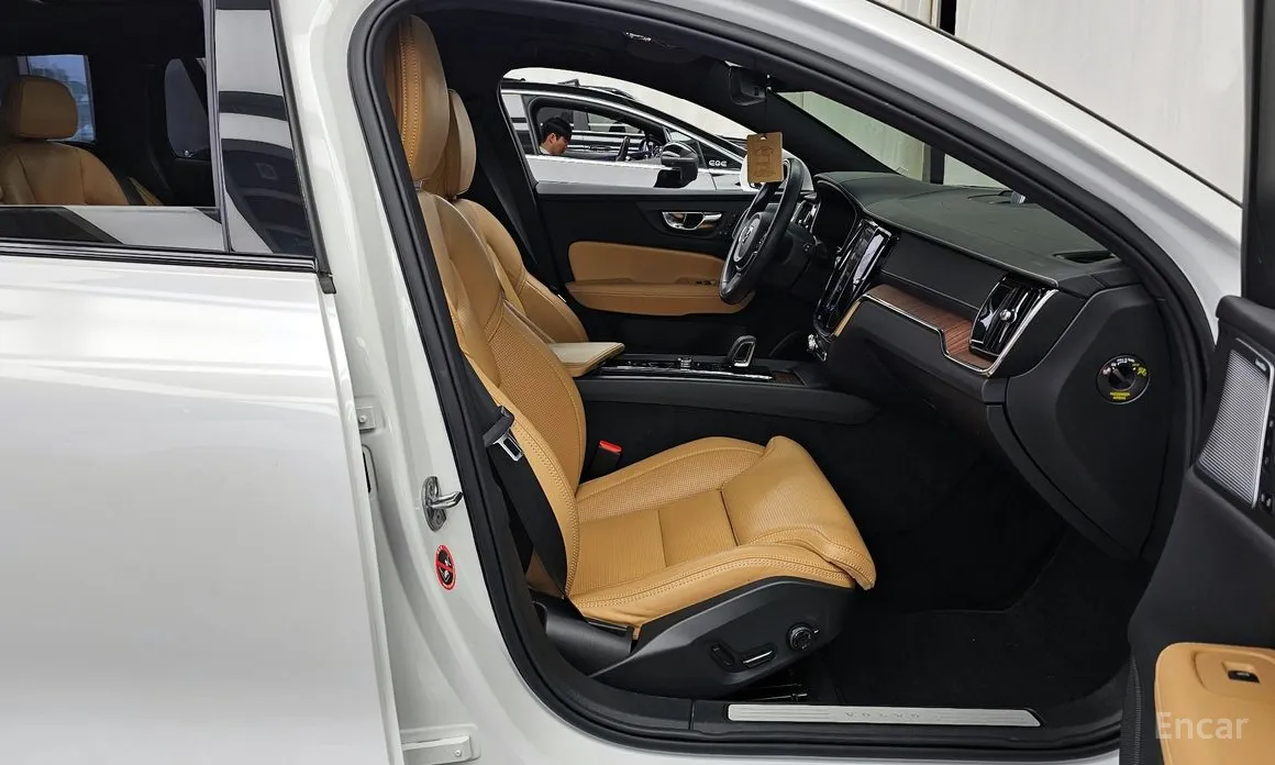 Volvo V60 2019 B5 Pro AWD