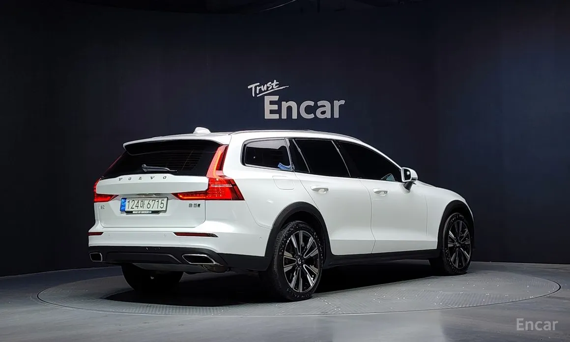 2019 Volvo V60