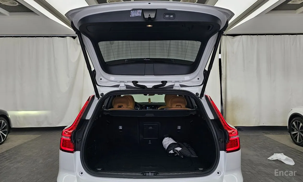 Volvo V60 2019 B5 Pro AWD