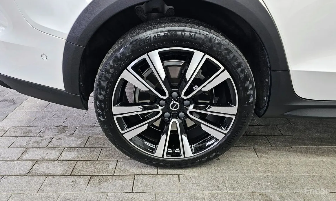 2019 Volvo V60