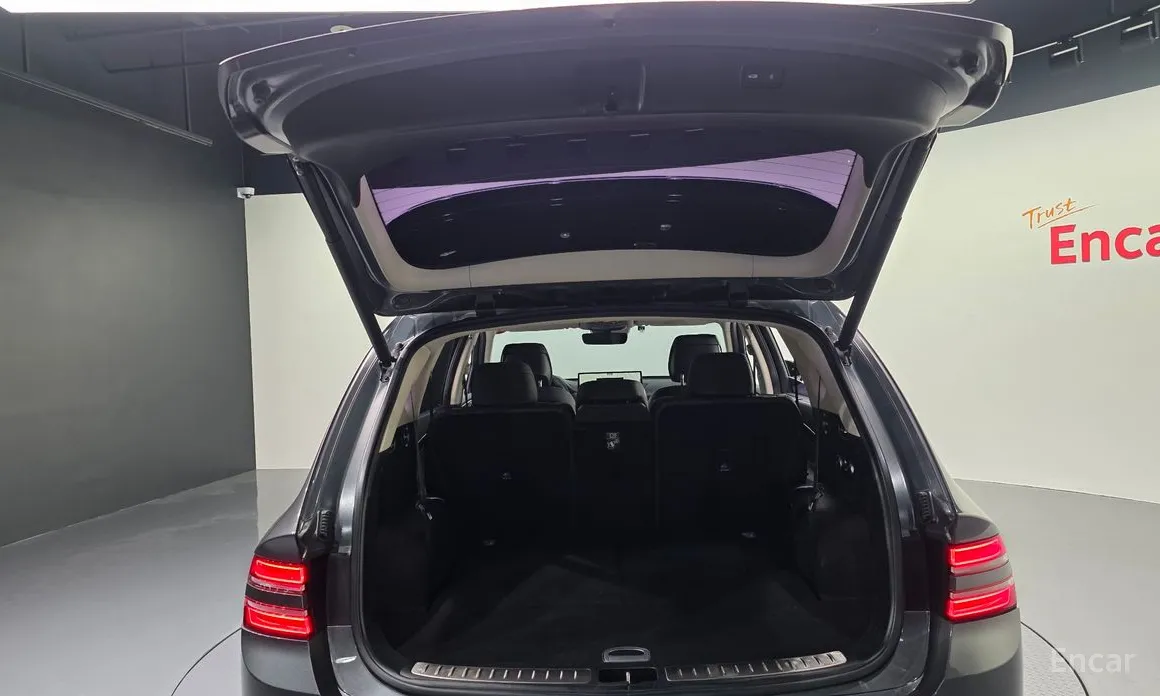 Фото 34 - Genesis GV80