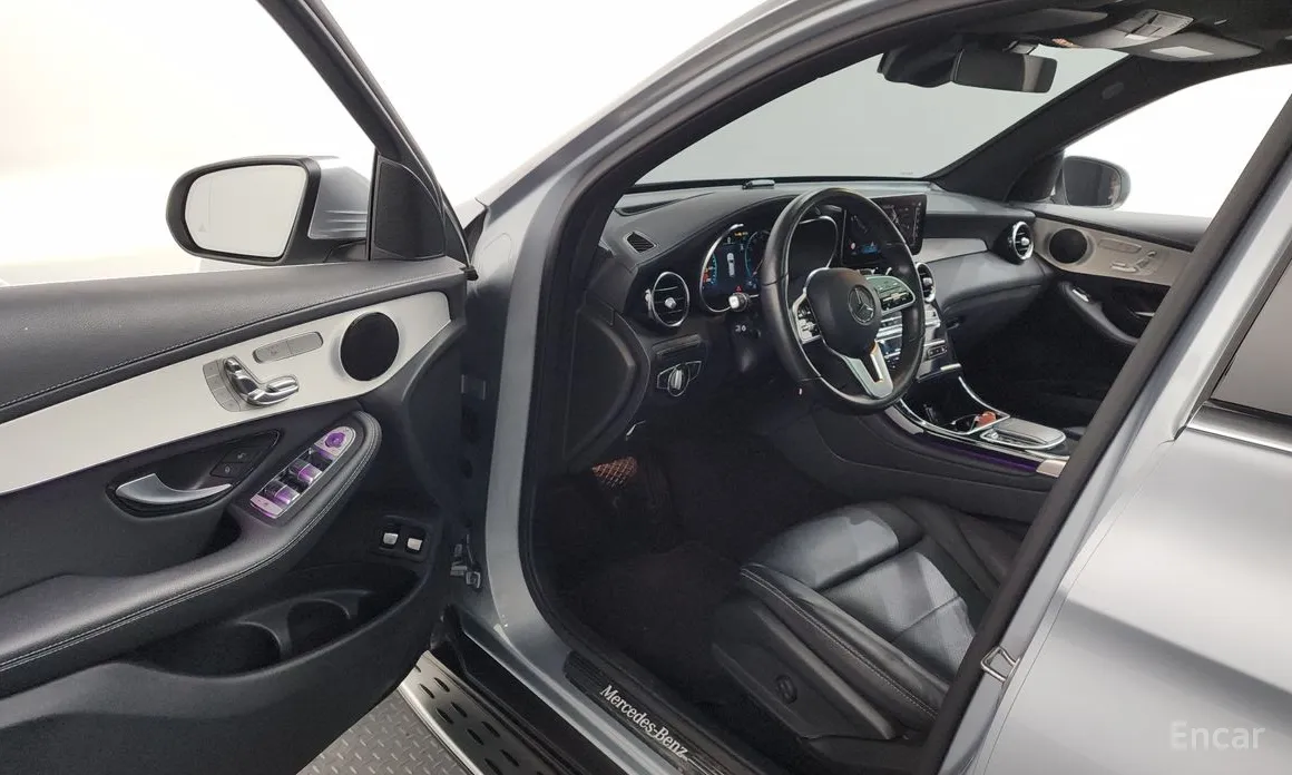 Фото 10 - Mercedes-Benz GLC-Class