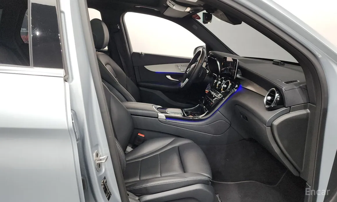 Фото 26 - Mercedes-Benz GLC-Class