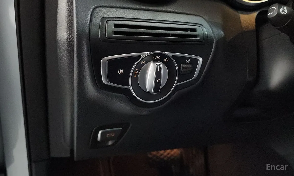 Фото 28 - Mercedes-Benz GLC-Class