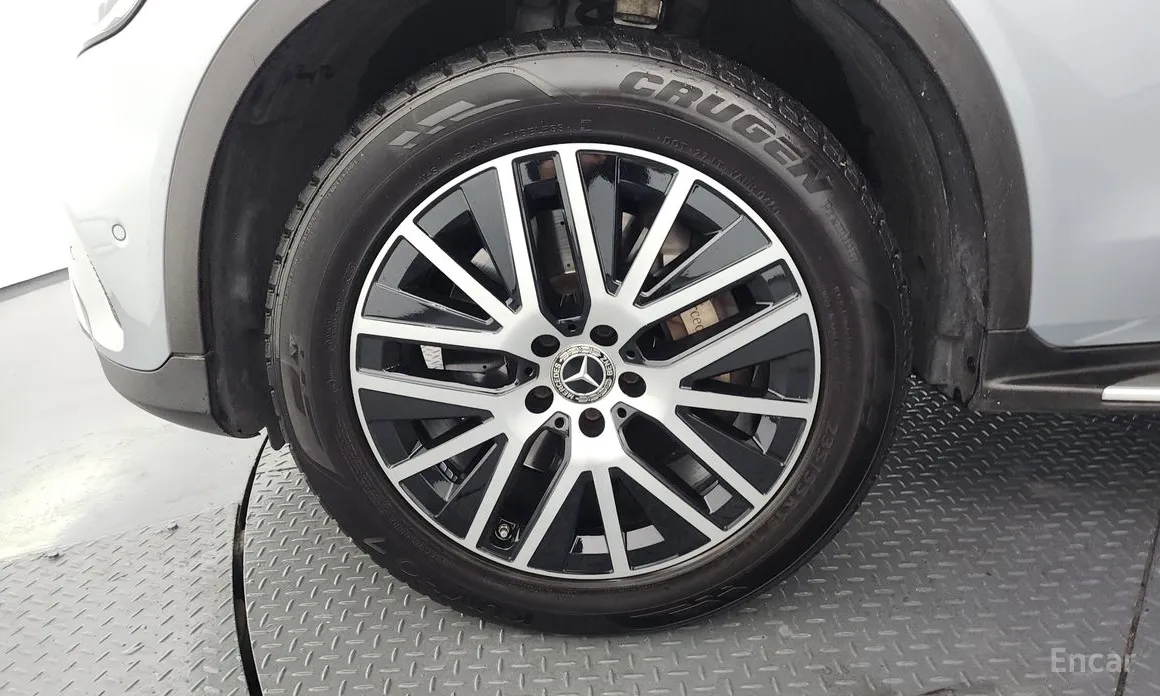 Фото 5 - Mercedes-Benz GLC-Class