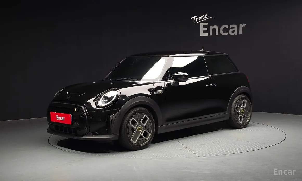 Фото 1 - Mini Cooper