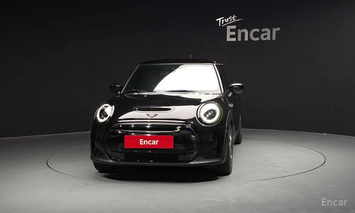 Фото 3 - Mini Cooper