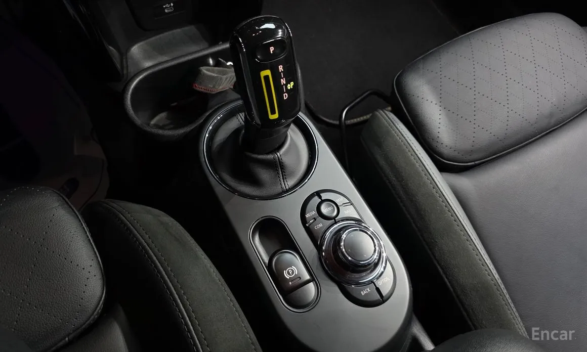 Фото 9 - Mini Cooper